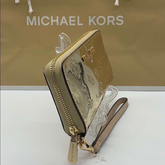 MICHAEL KORS JET SET TRAVEL LG FLAT MF PHN CASE - Picture 5 of 16